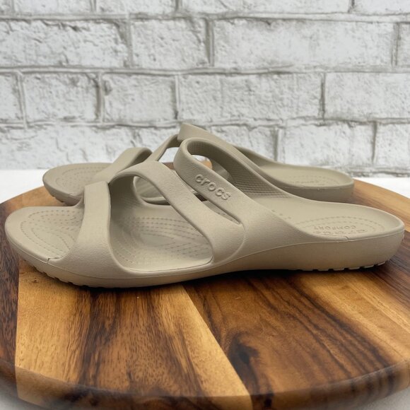 Crocs Kadee II 506756 Womens 10 Strappy Flats Slip On Beige Matte Sandals - Picture 2 of 11